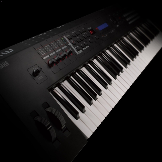 Synthesizer MX61 BK