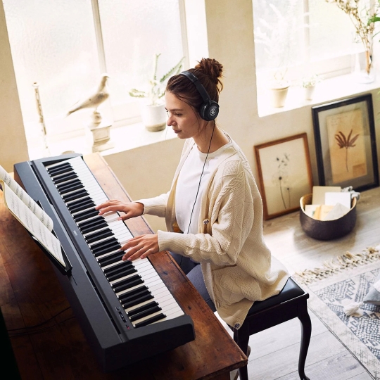 Piano điện Yamaha P-45B 