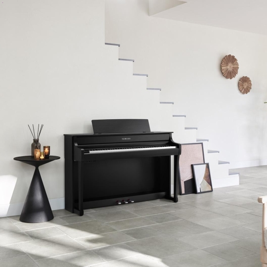 Piano điện Yamaha CLP-845PE + Bench + PA 300C