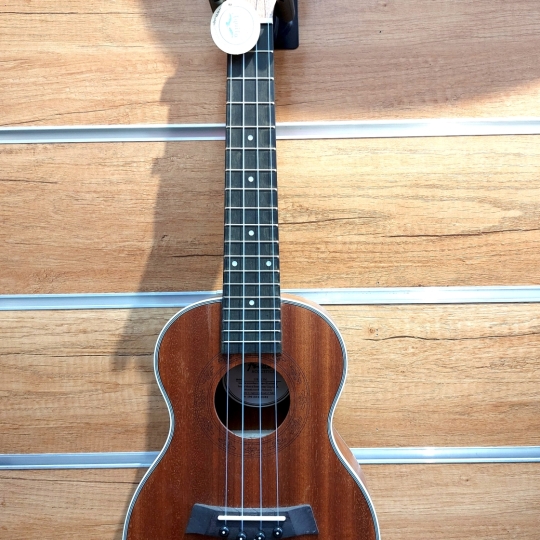 Đàn ukulele Fender