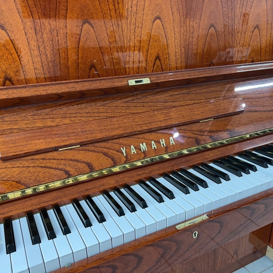 Piano Yamaha W104 Mahogany