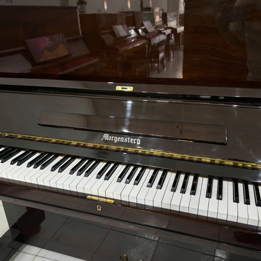 Piano Tonica MU5 Mahogany