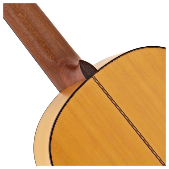 Guitar Yamaha CG182SF