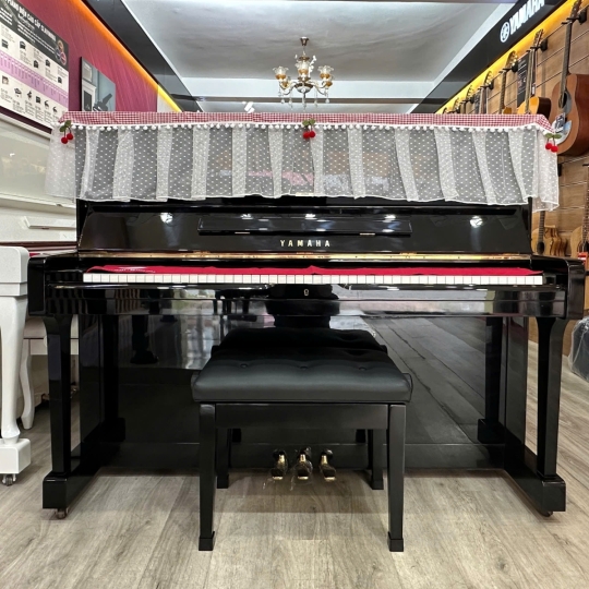 Piano Yamaha U1E-BL