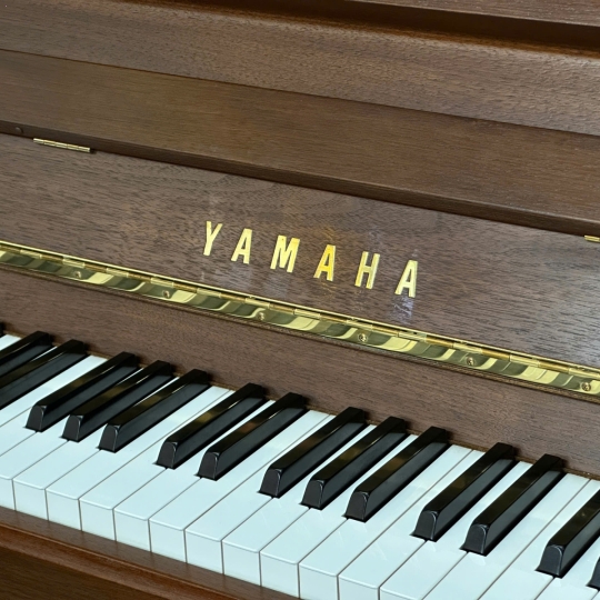 Piano Yamaha SX101RWnC Walnut