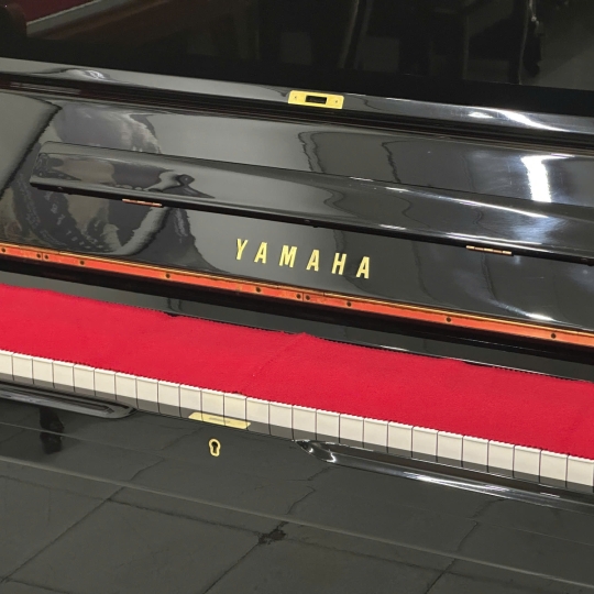 Piano Yamaha YUS Black