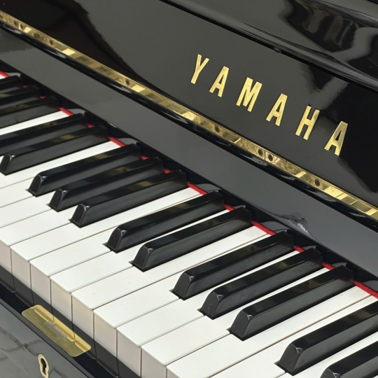 Piano Yamaha YUS Black