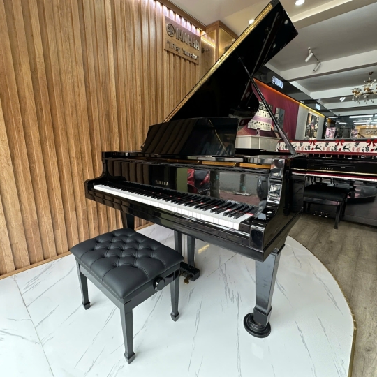 Piano Yamaha G5a Black