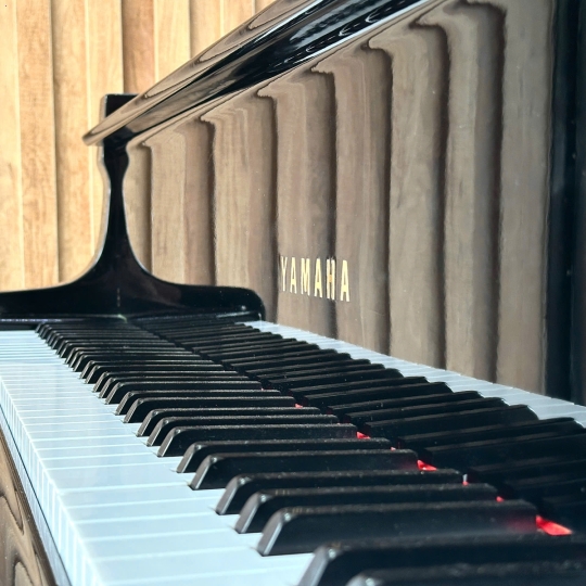 Piano Yamaha G5a Black